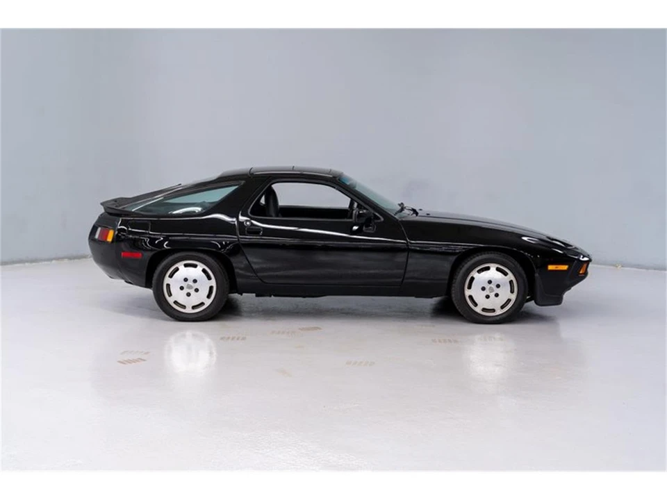 1986 Porsche 928 S - Image 7 of 31