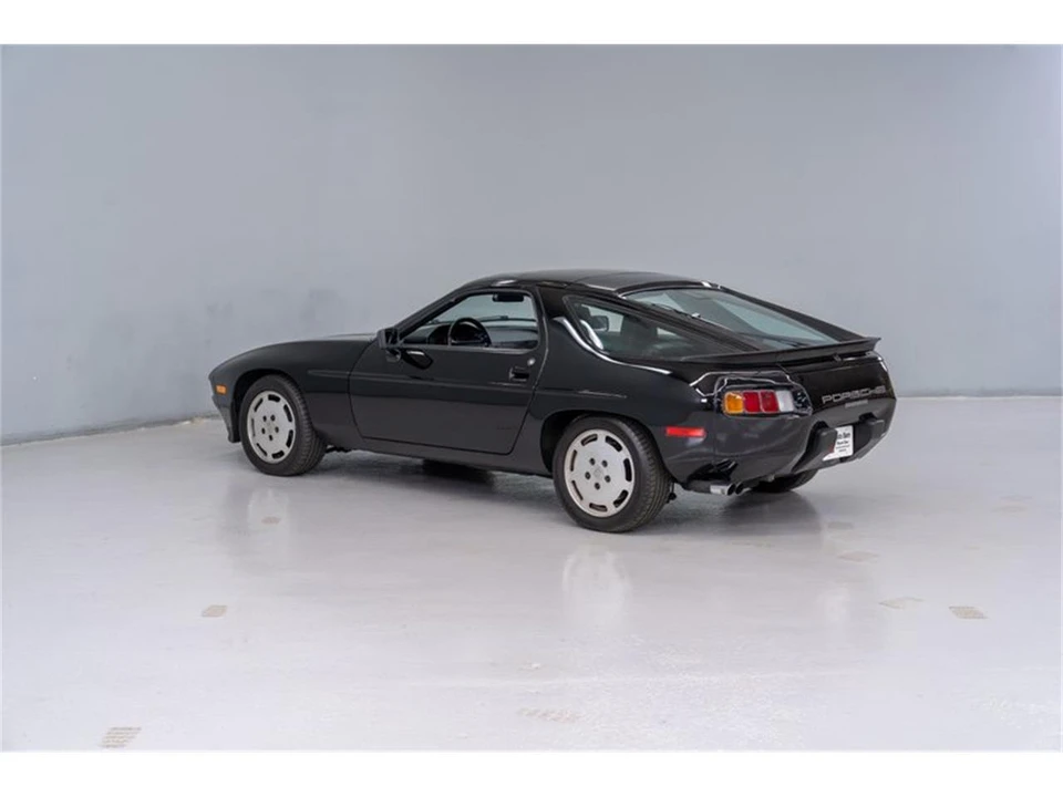 1986 Porsche 928 S - Image 3 of 31