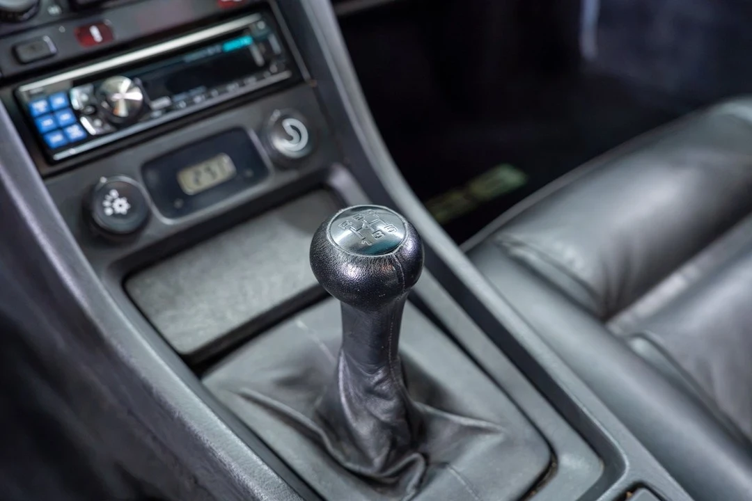 1986 Porsche 928 S - Image 18 of 31