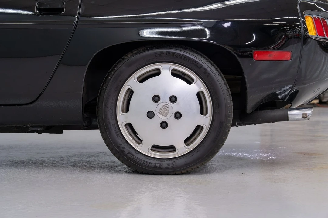 1986 Porsche 928 S - Image 30 of 31