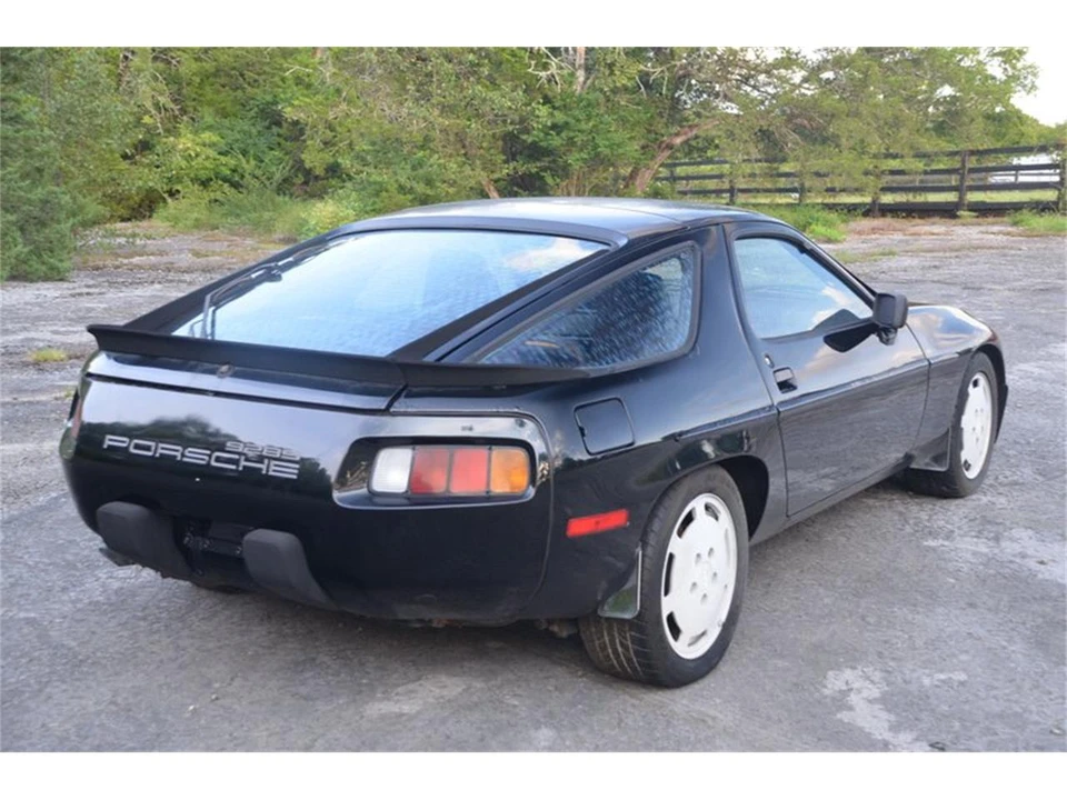 1986 Porsche 928 S - Image 5 of 31