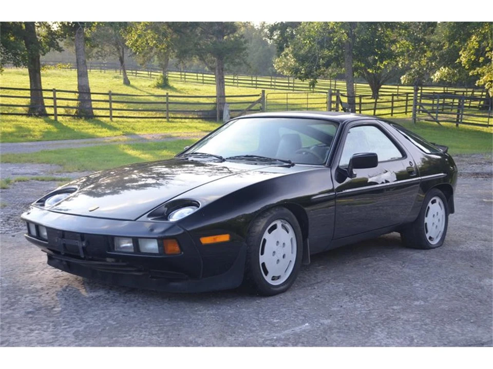 1986 Porsche 928 S - Image 8 of 31