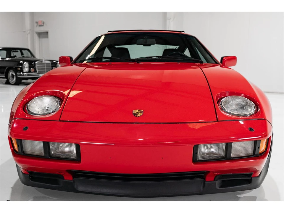 1986 Porsche 928 S - Image 3 of 31