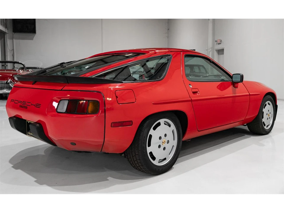 1986 Porsche 928 S - Image 6 of 31