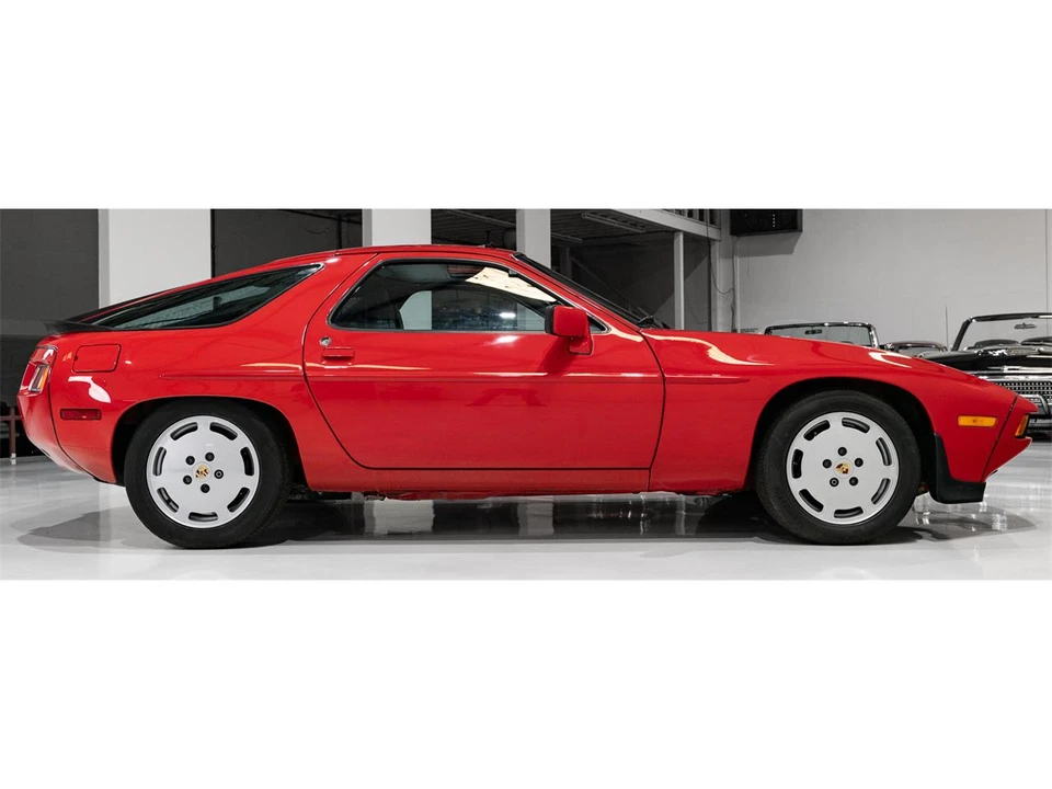 1986 Porsche 928 S - Image 14 of 31