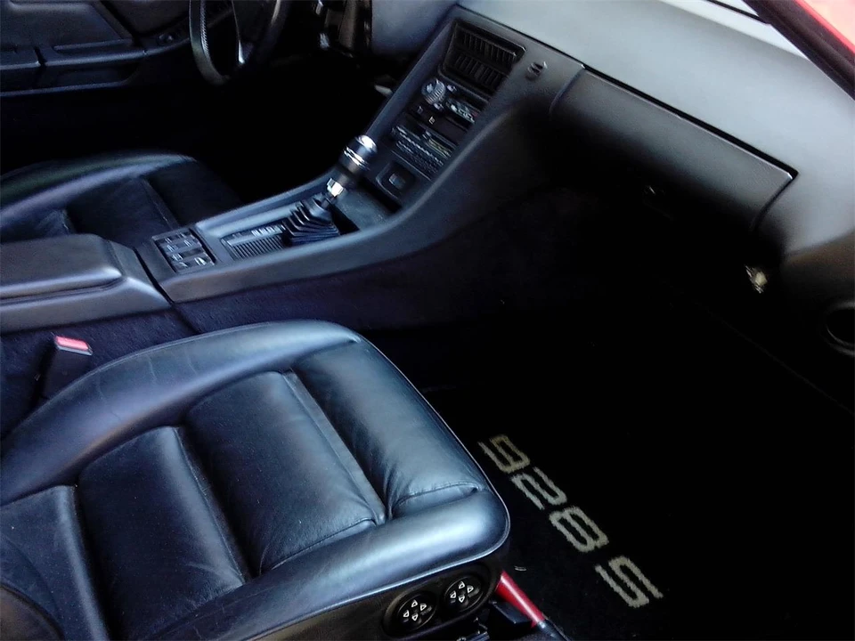 1986 Porsche 928 S - Image 9 of 12