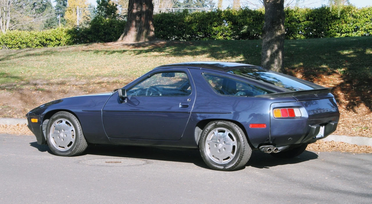 1986 Porsche 928 S - Image 13 of 31