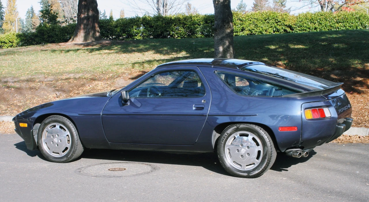 1986 Porsche 928 S - Image 12 of 31