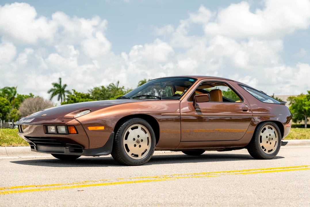 1986 Porsche 928 S - Image 2 of 31