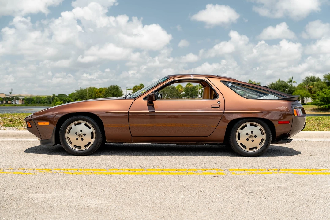 1986 Porsche 928 S - Image 3 of 31