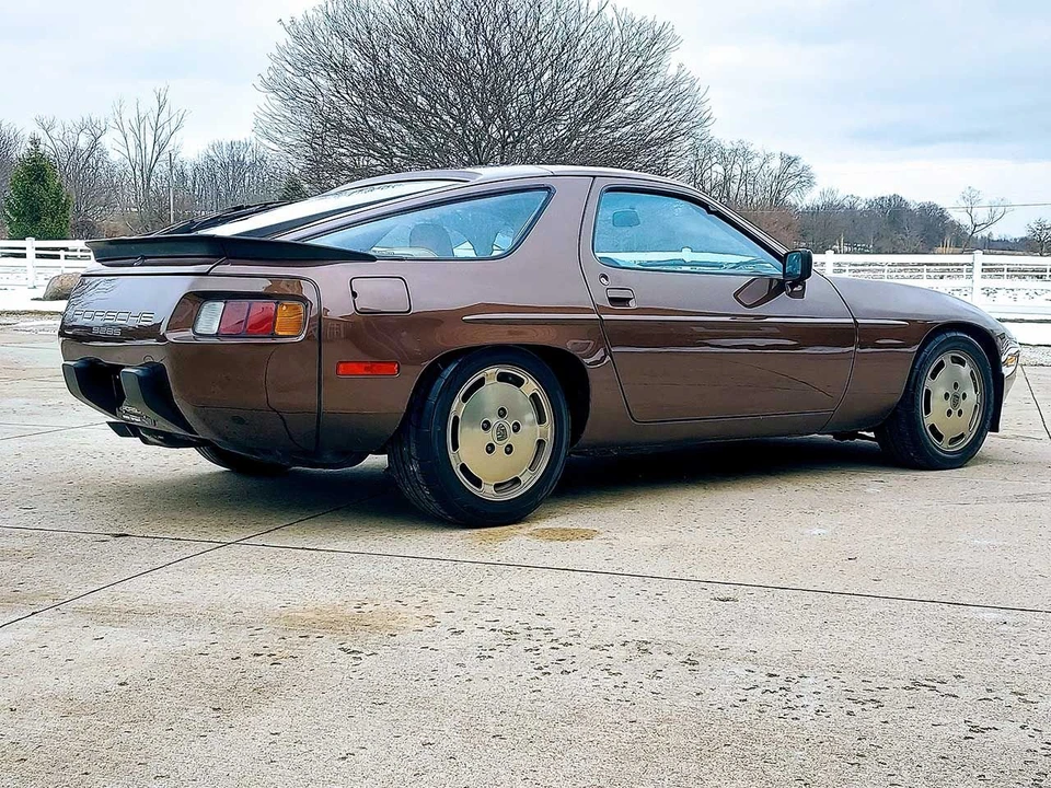 1986 Porsche 928 S - Image 4 of 10