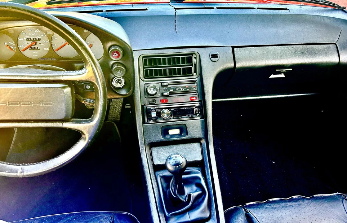 1986 Porsche 928 S - Image 24 of 31