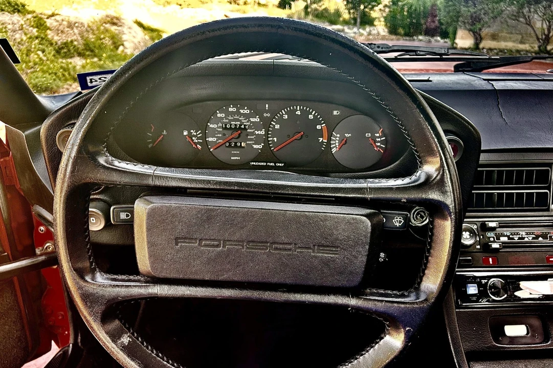 1986 Porsche 928 S - Image 25 of 31