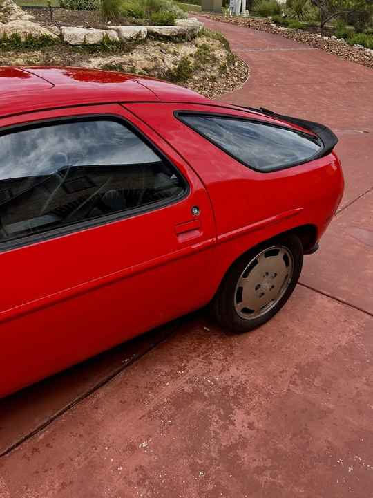1986 Porsche 928 S - Image 13 of 31