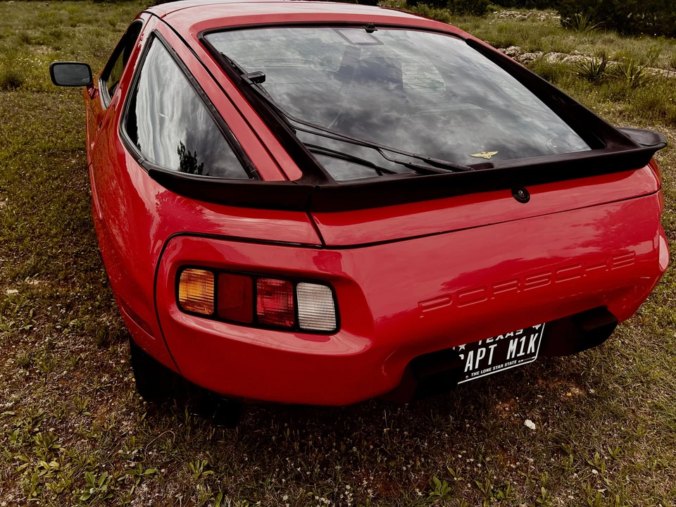 1986 Porsche 928 S - Image 6 of 31