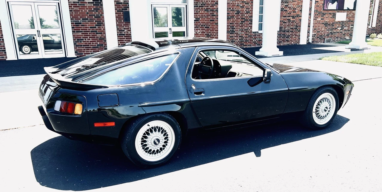 1986 Porsche 928 S - Image 10 of 31