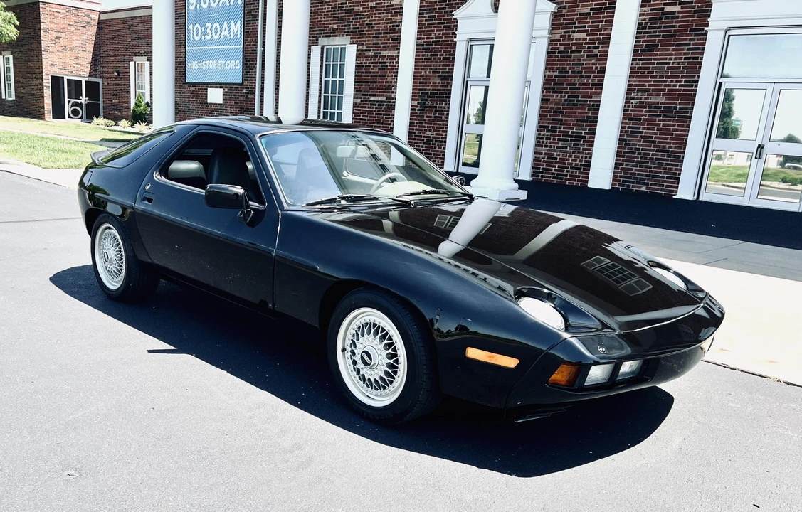 1986 Porsche 928 S - Image 12 of 31