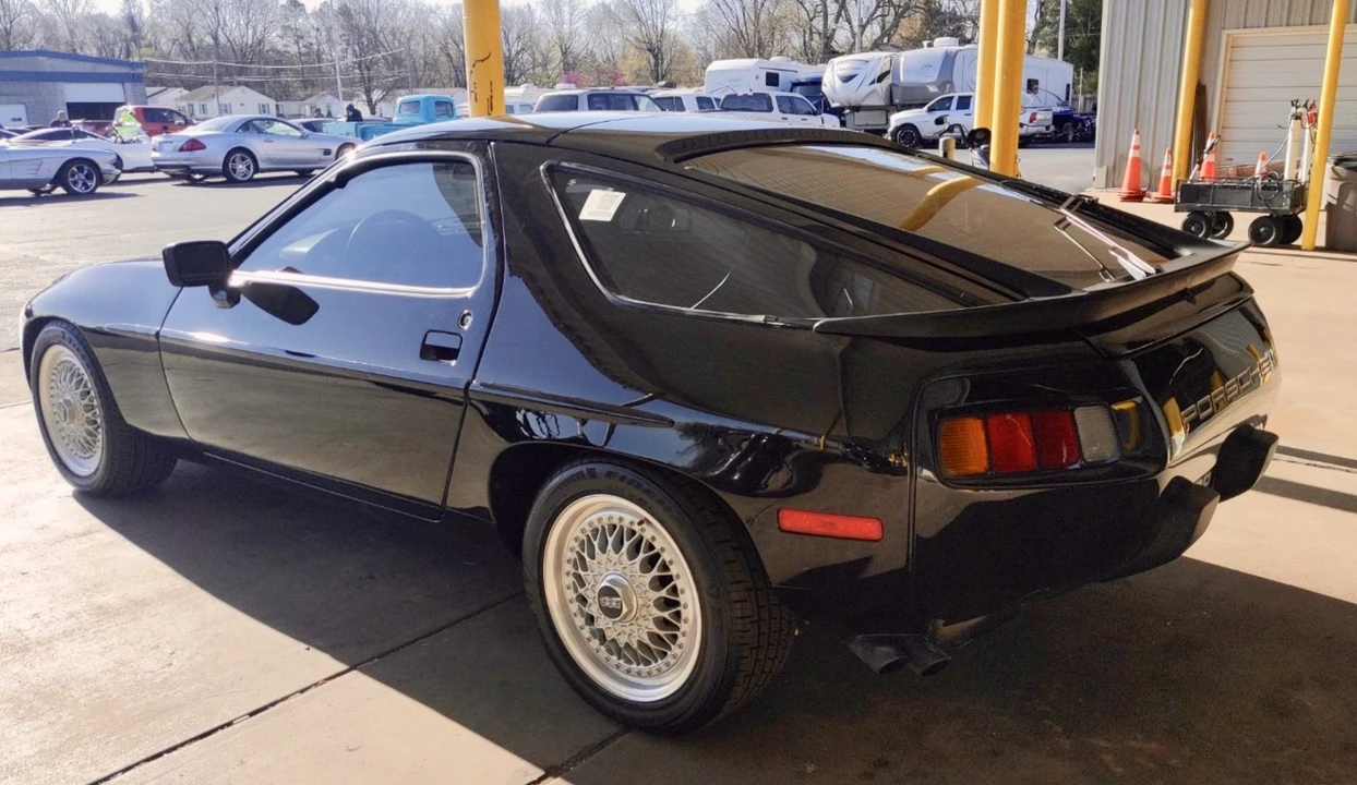 1986 Porsche 928 S - Image 16 of 31