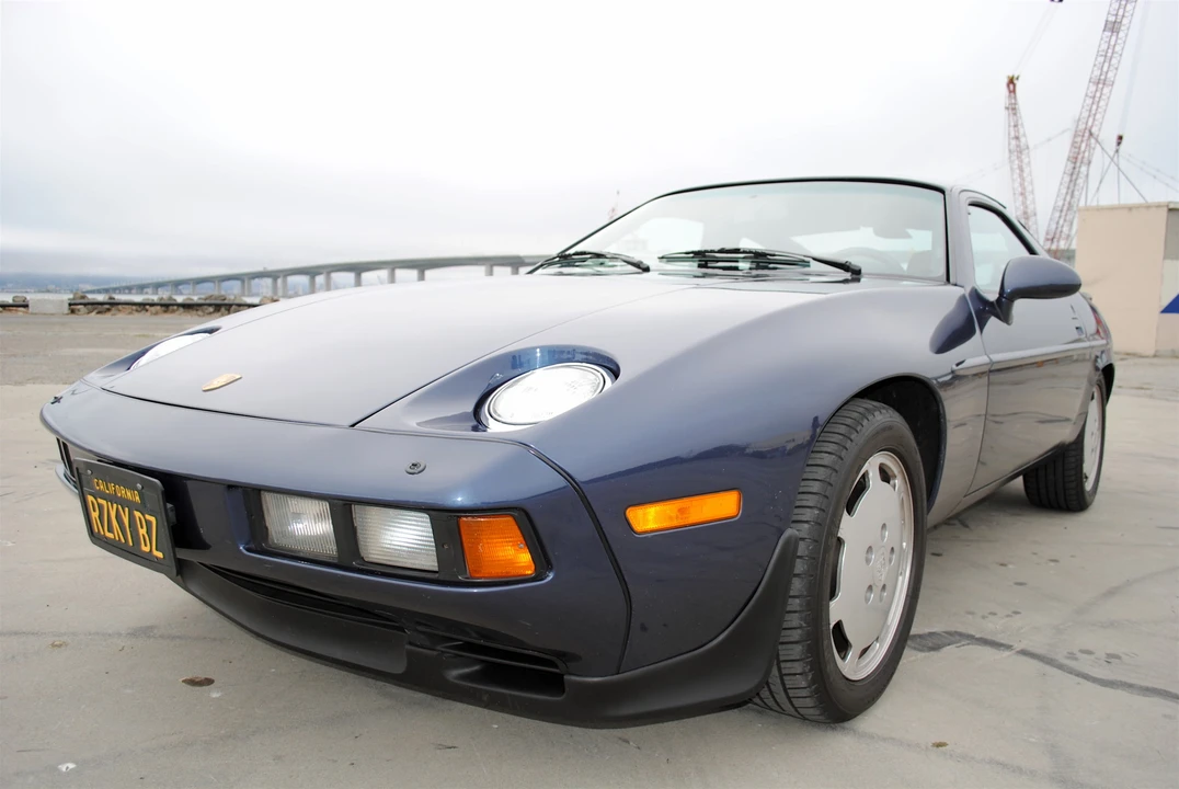 1986 Porsche 928 S - Image 12 of 31