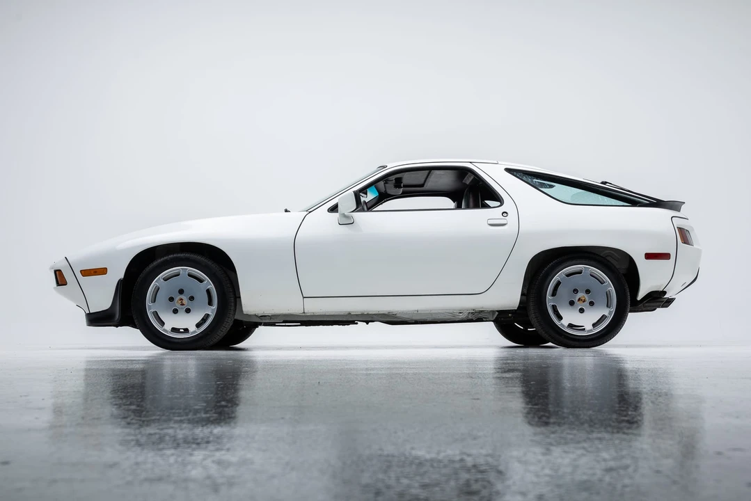 1986 Porsche 928 S - Image 28 of 31