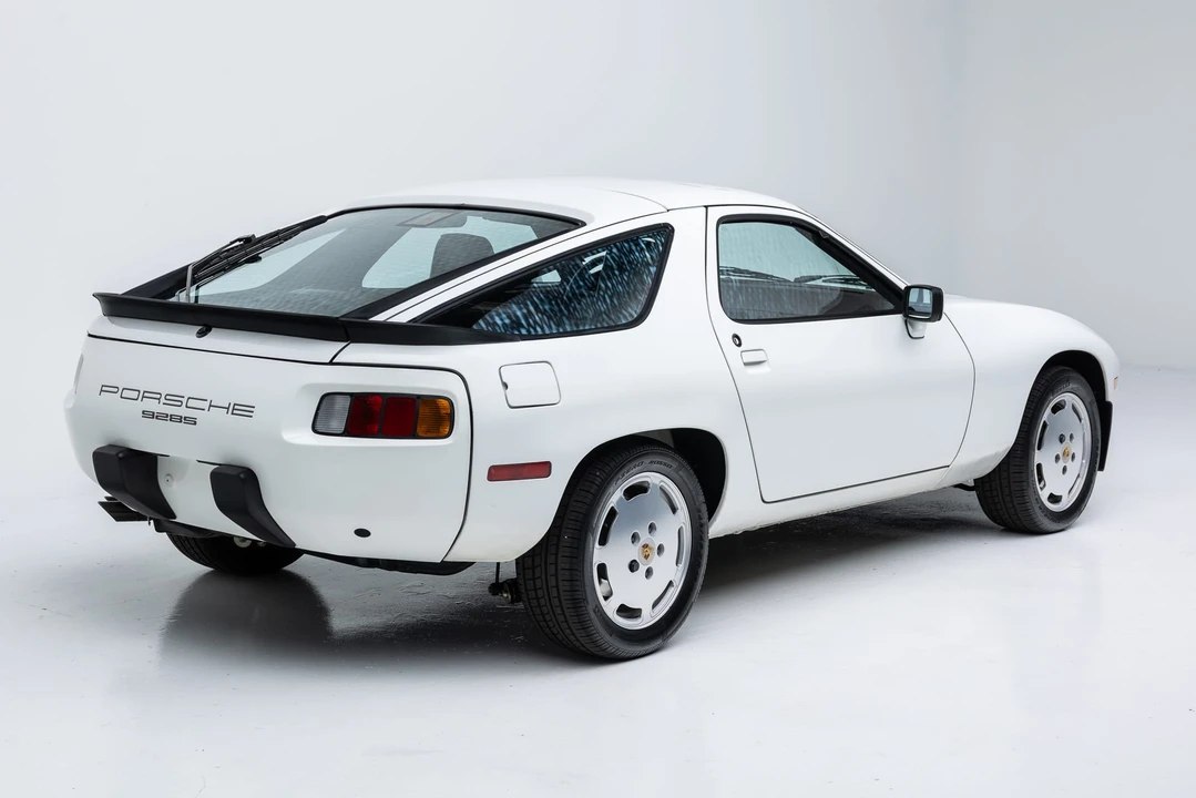 1986 Porsche 928 S - Image 18 of 31