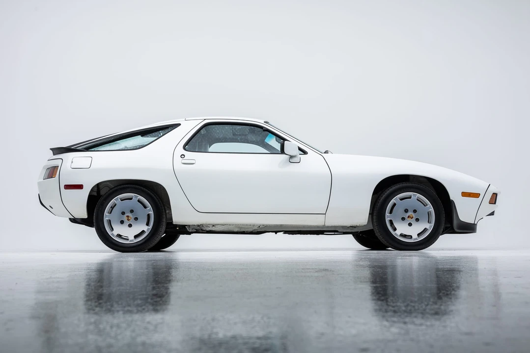 1986 Porsche 928 S - Image 16 of 31