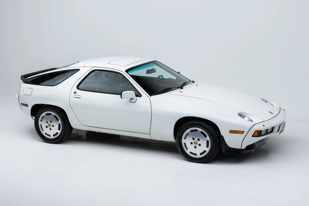 1986 Porsche 928 S - Image 13 of 31