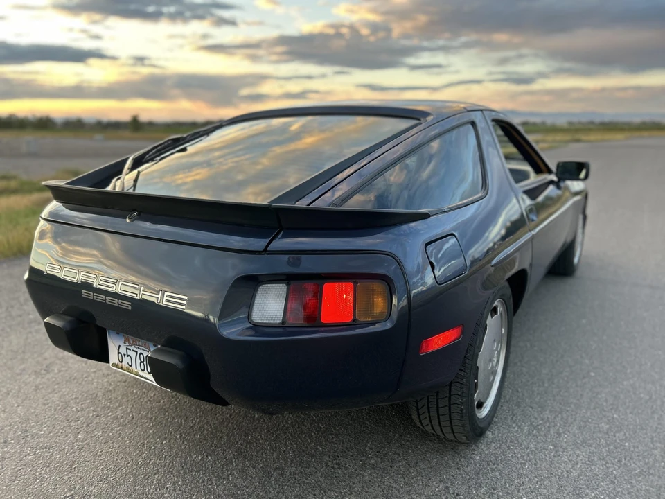 1986 Porsche 928 S - Image 17 of 31
