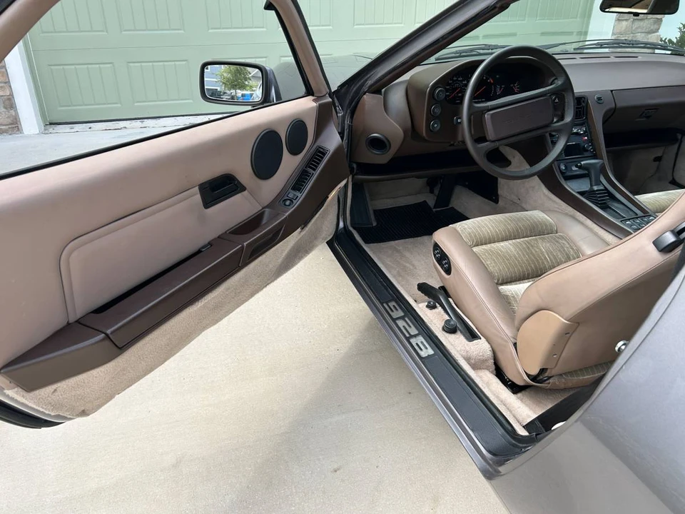 1986 Porsche 928 S - Image 7 of 15
