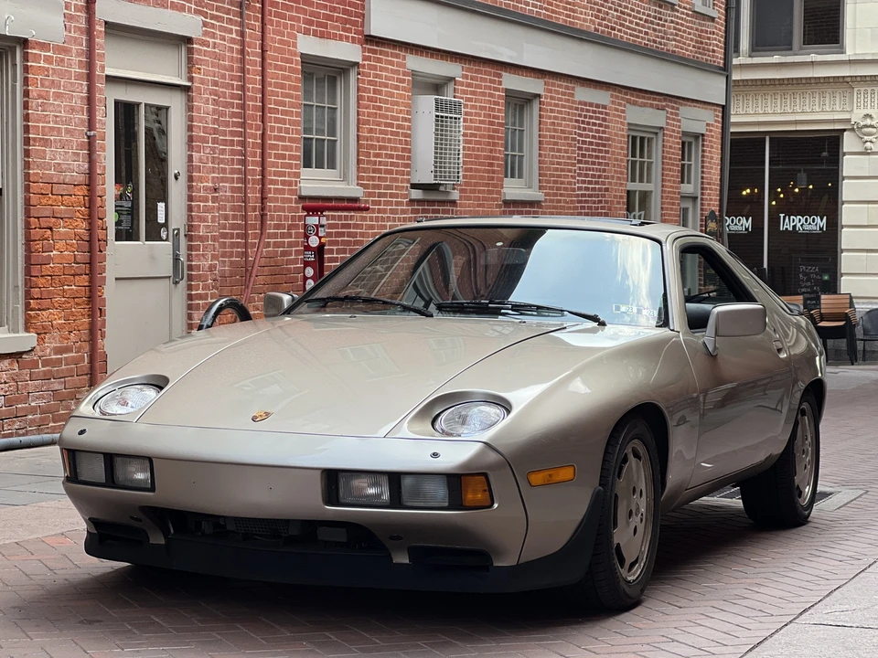 1986 Porsche 928 S - Image 18 of 31