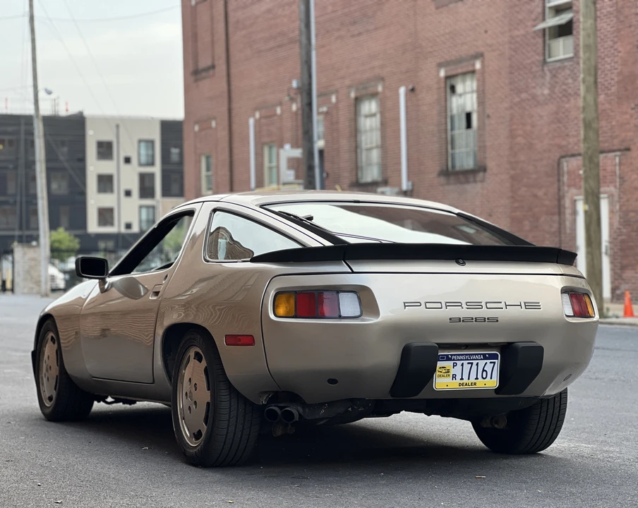 1986 Porsche 928 S - Image 29 of 31