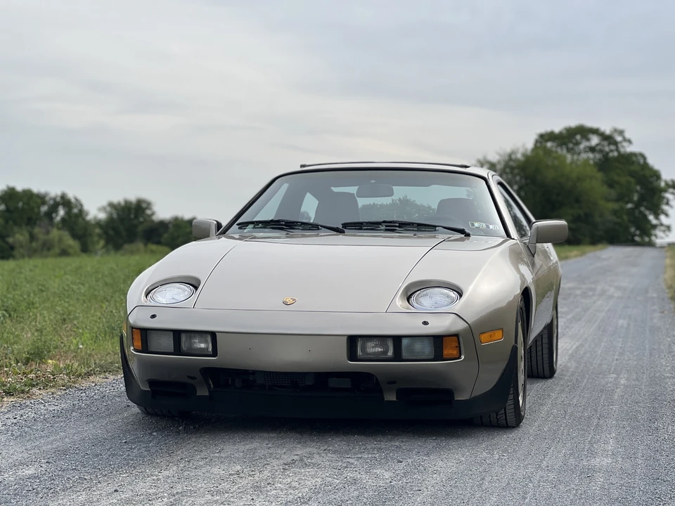 1986 Porsche 928 S - Image 2 of 31