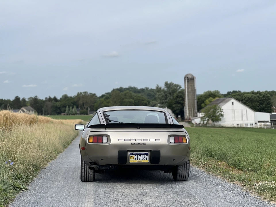 1986 Porsche 928 S - Image 6 of 31
