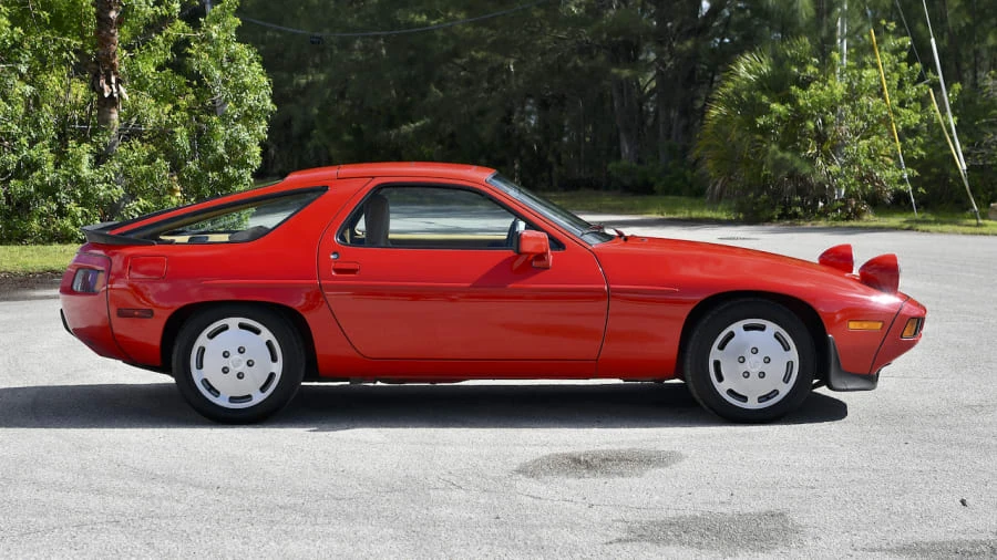 1986 Porsche 928 S - Image 2 of 29