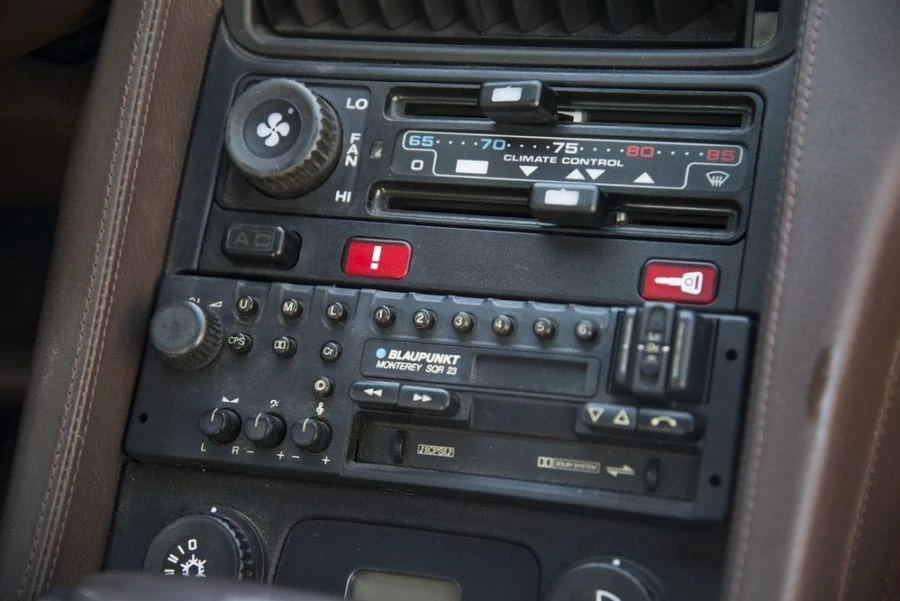 1986 Porsche 928 S - Image 9 of 11