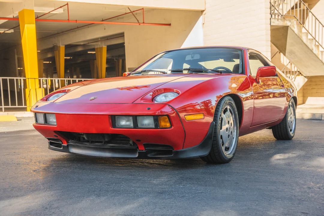 1986 Porsche 928 S - Image 2 of 31