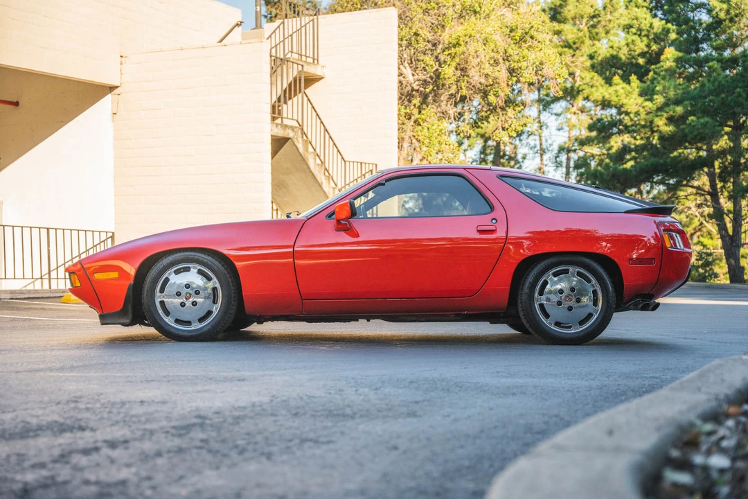 1986 Porsche 928 S - Image 5 of 31