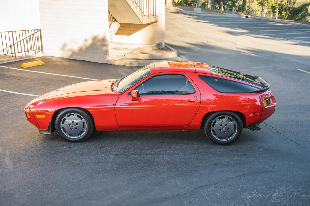 1986 Porsche 928 S - Image 7 of 31