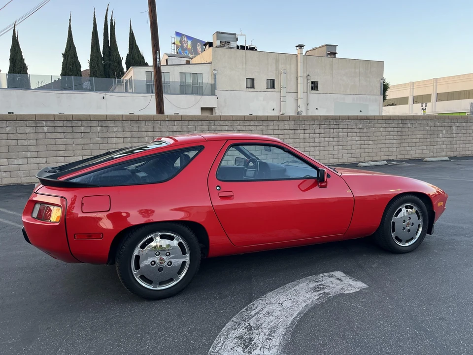 1986 Porsche 928 S - Image 11 of 31