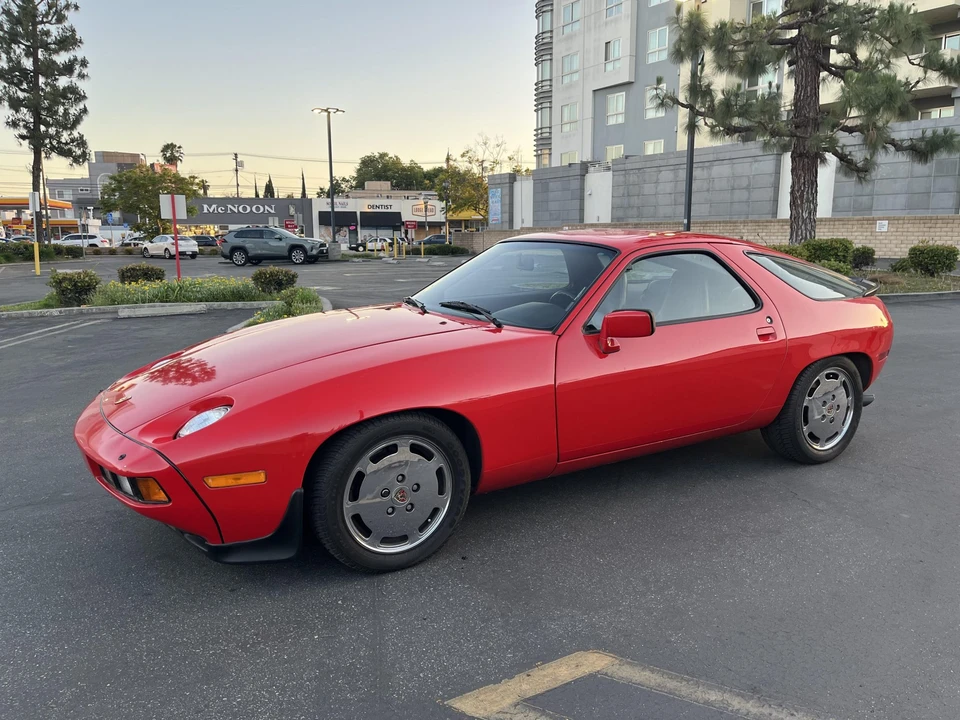 1986 Porsche 928 S - Image 3 of 31