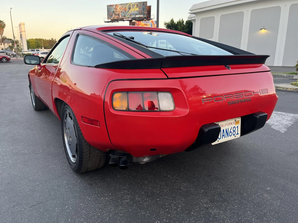 1986 Porsche 928 S - Image 8 of 31