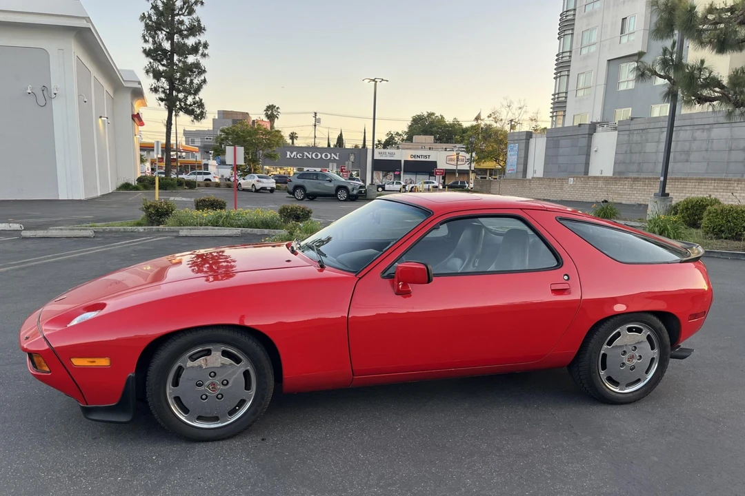 1986 Porsche 928 S - Image 4 of 31