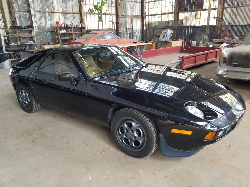 1986 Porsche 928 S - Image 8 of 31