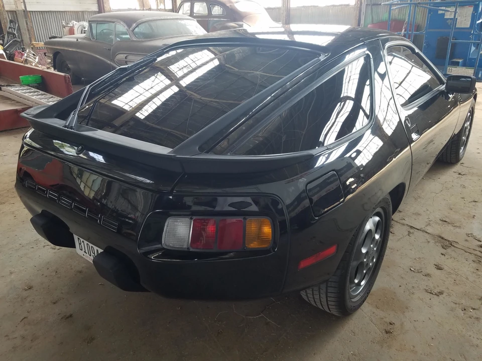 1986 Porsche 928 S - Image 10 of 31
