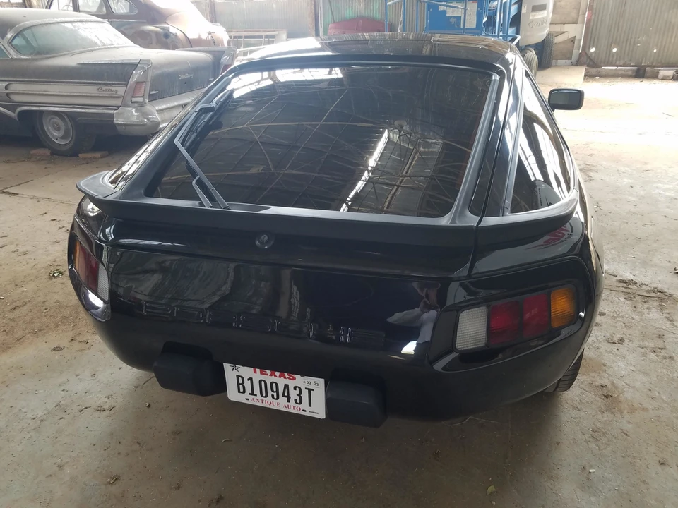 1986 Porsche 928 S - Image 12 of 31