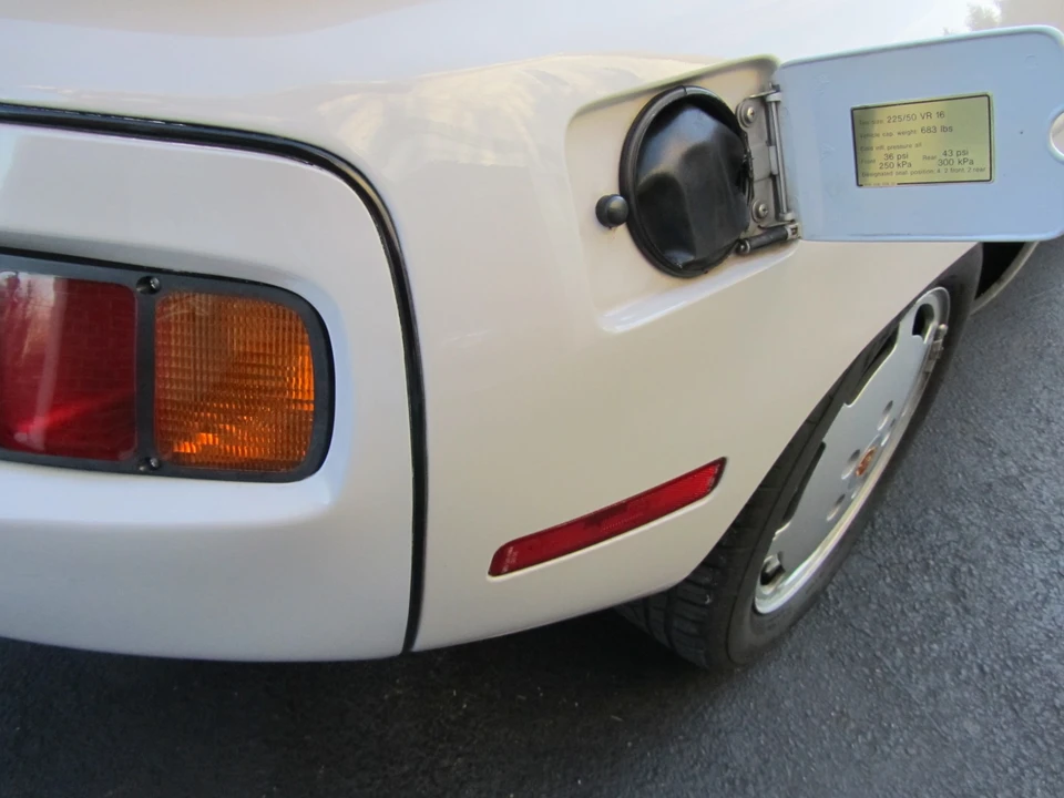 1986 Porsche 928 S - Image 20 of 31