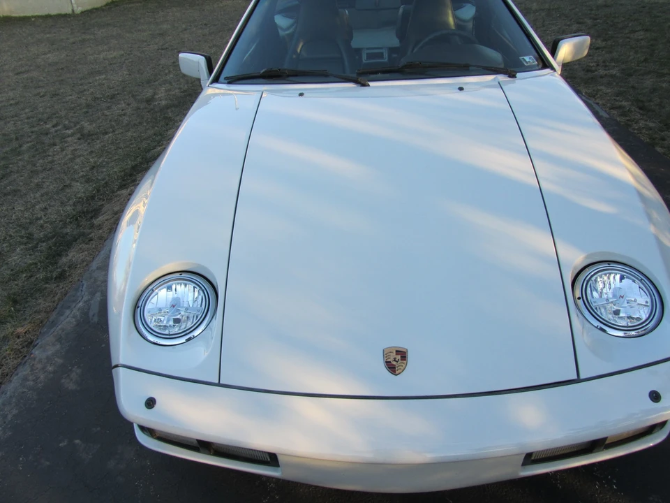 1986 Porsche 928 S - Image 8 of 31