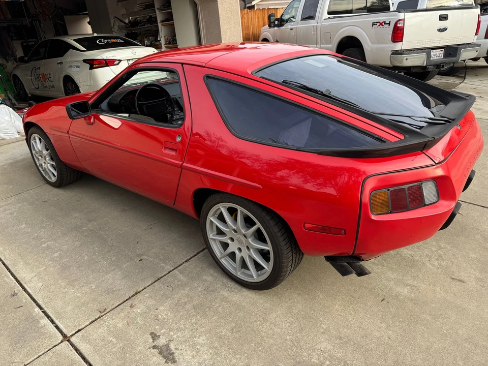 1986 Porsche 928 S - Image 3 of 10