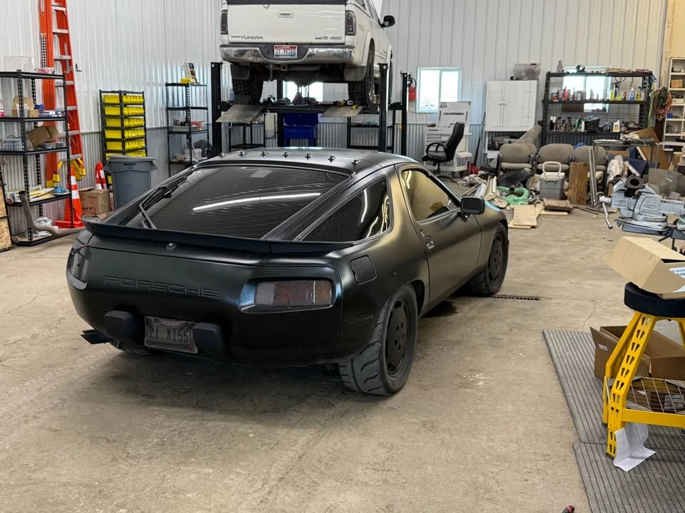 1986 Porsche 928 S - Image 6 of 8