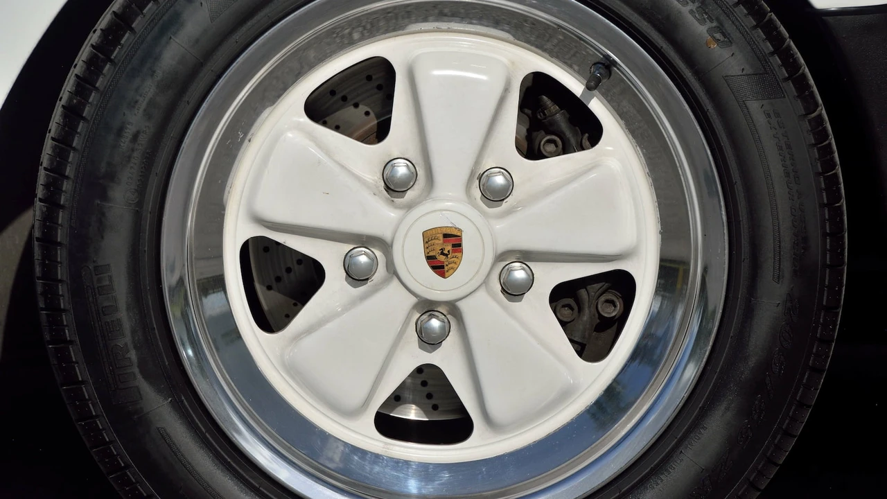 1986 Porsche 930 Turbo - Image 15 of 24